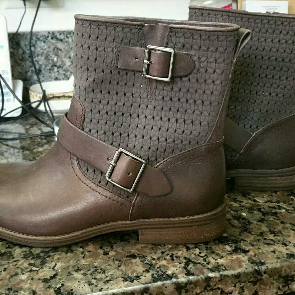 Brand New Women's Booties Vince Camuto